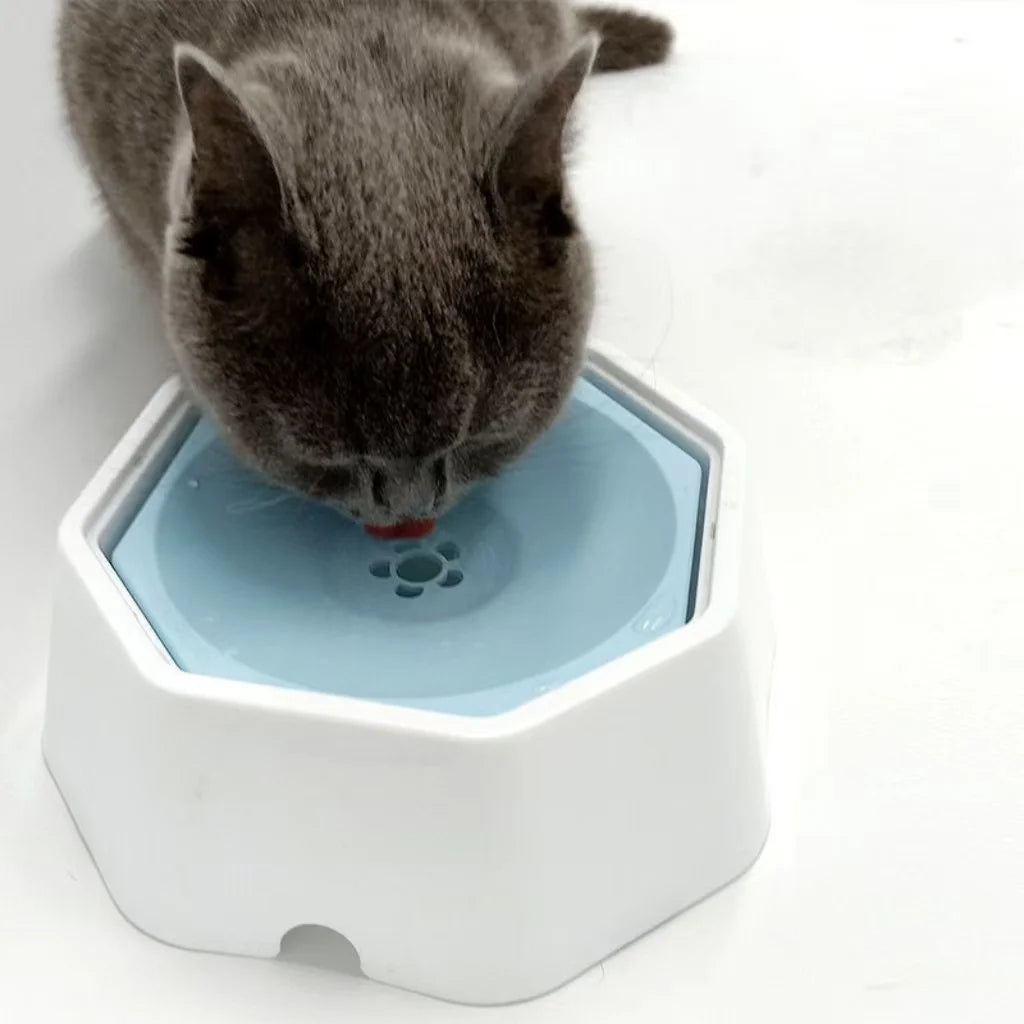 Spill-Proof Pet Water Bowl - Innovative Floating Design, Durable Plastic, Perfect for Home, Travel & Car Use, No-Mess Drinking